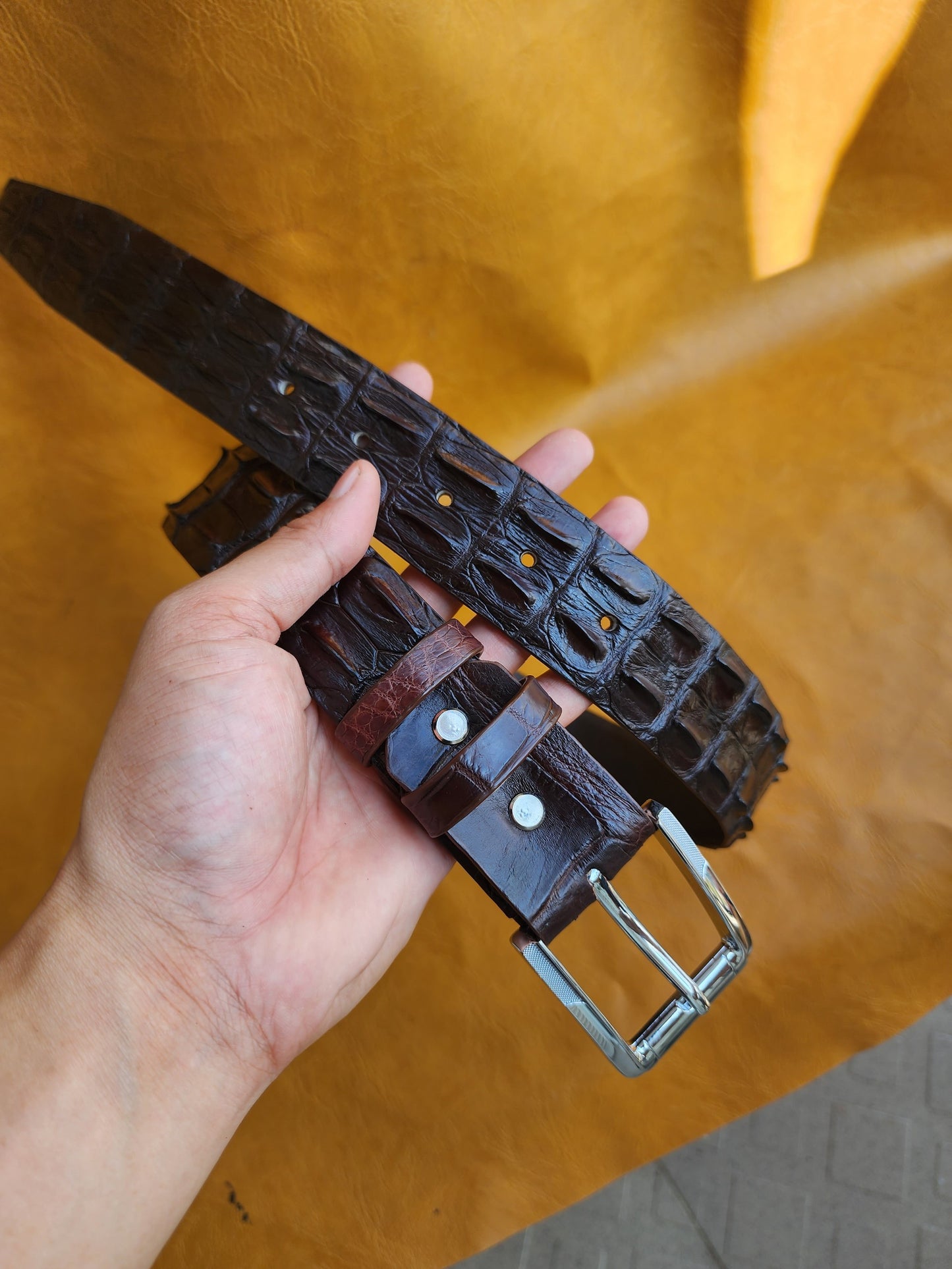 Brown 100% Handmade Genuine Hornback Crocodile Leather Men Belt Buckle