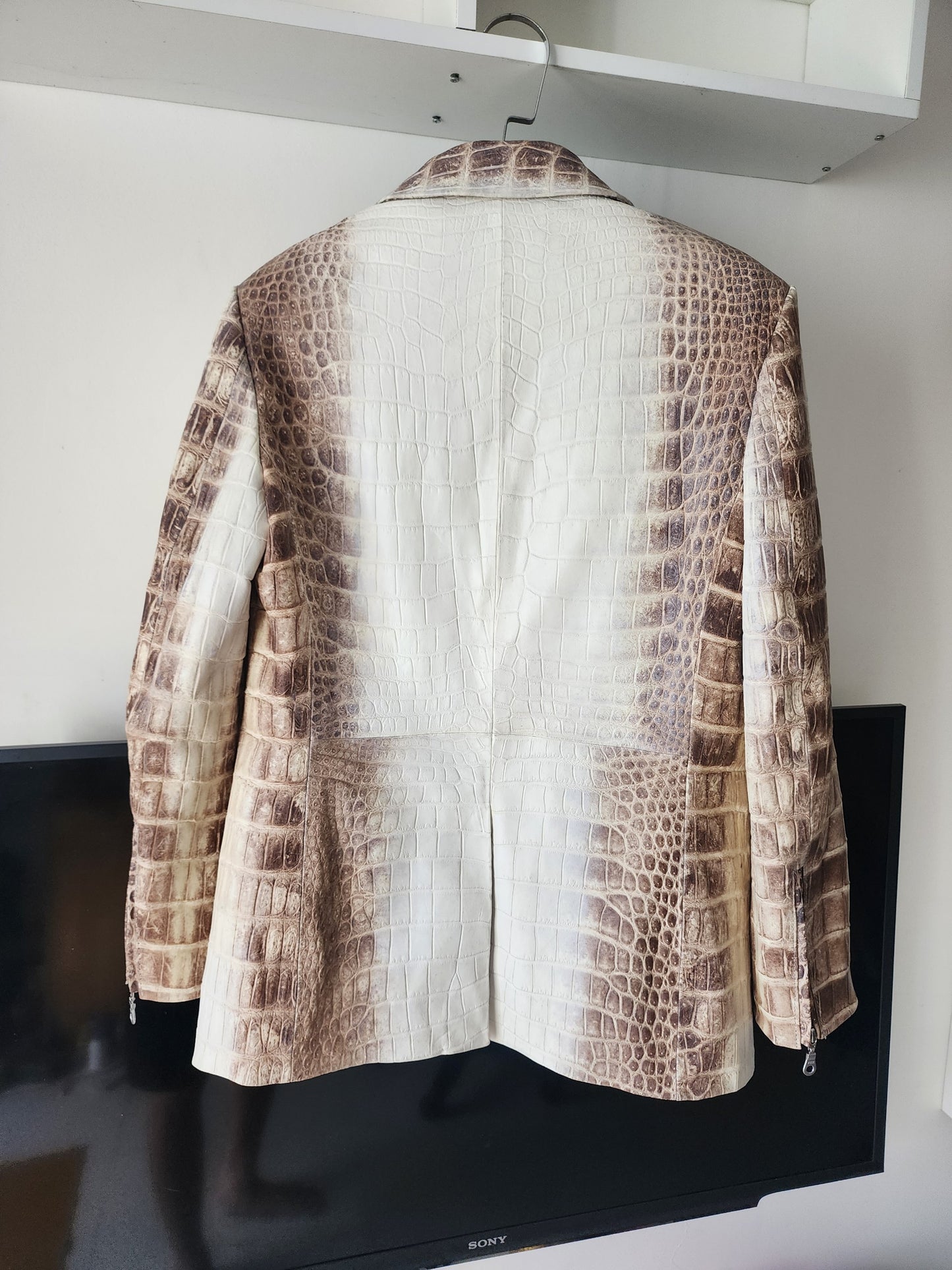 Himalaya Luxury Genuine Crocodile Leather Skin Men Vest/Suit Jacket,Coat,PREORDER