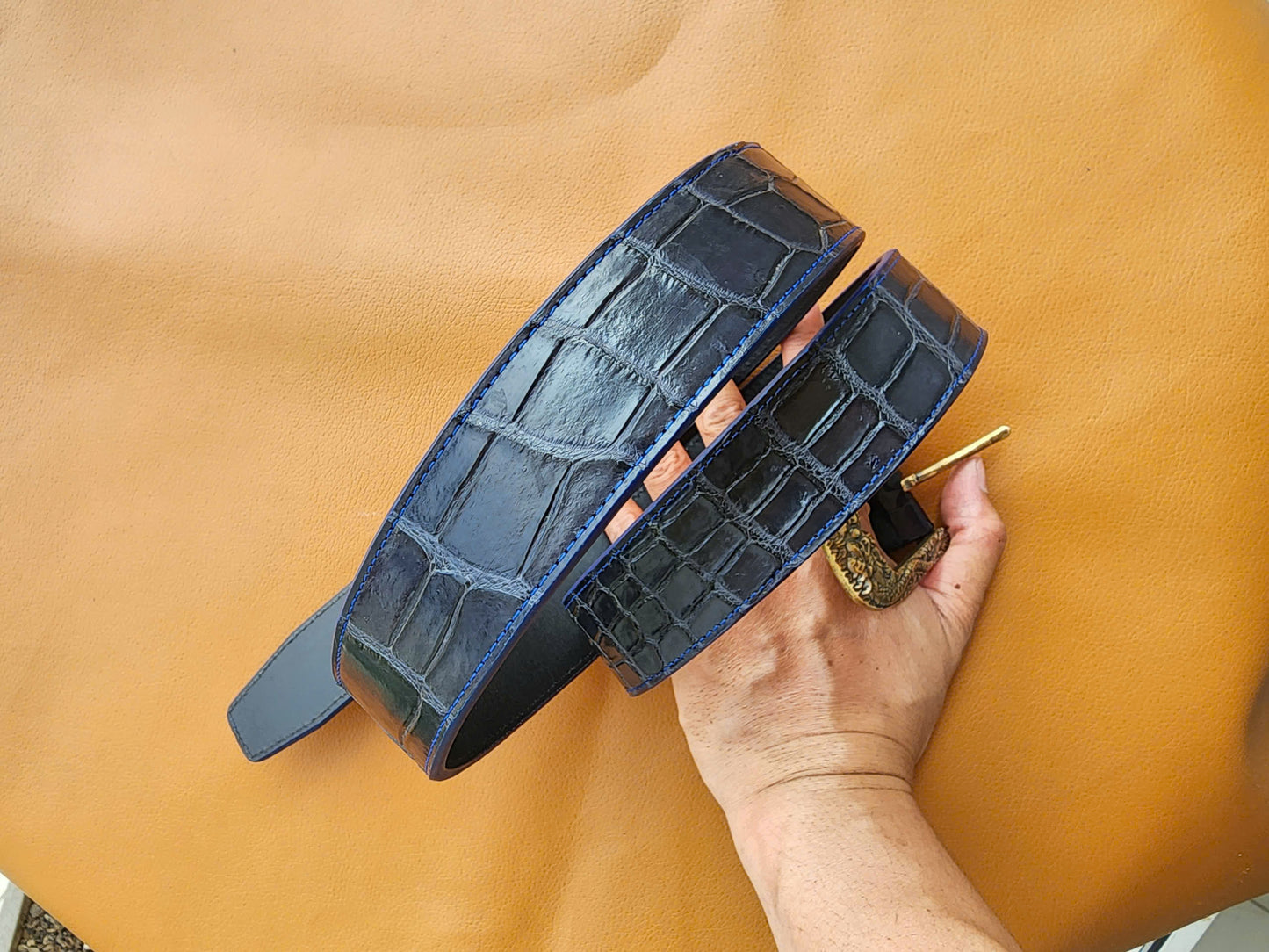 Handmade 100% Genuine Crocodile Leather Skin Men Belt Buckle
