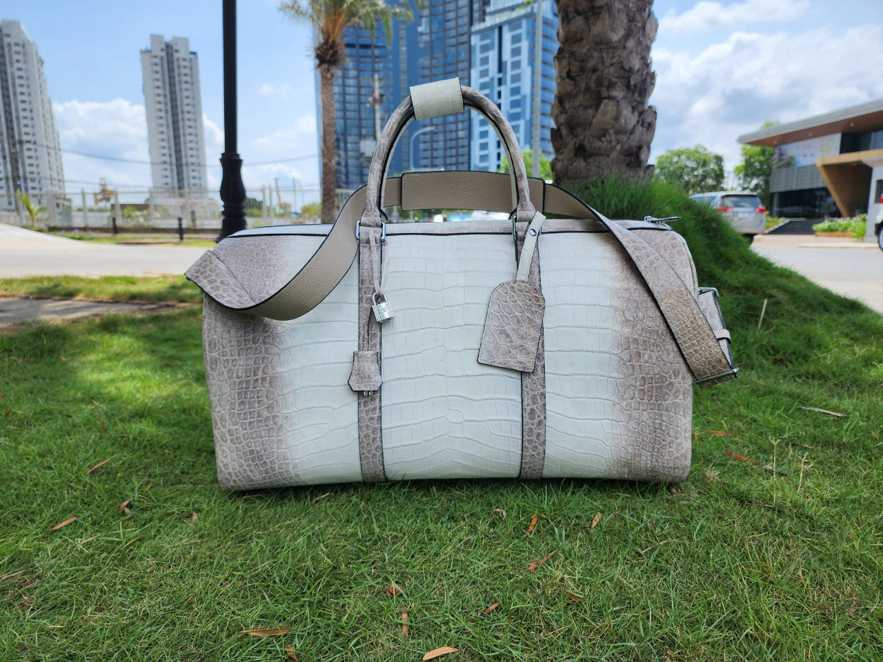 HANDBAGS